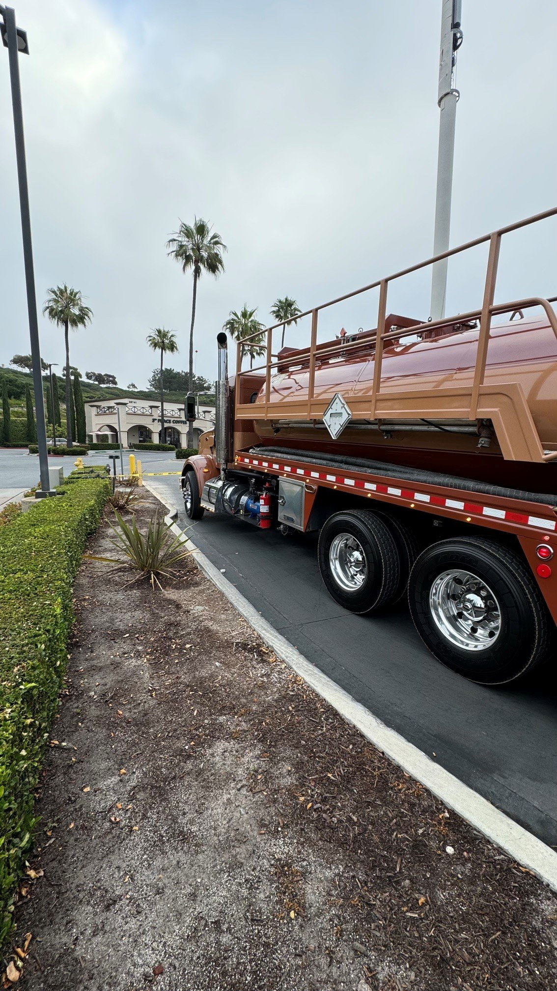 Bobtail-Truck.jpg